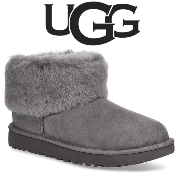 Last one❗️ UGG Classic Mini Fluff Sheepskin Bootie - Picture 4 of 13